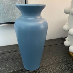 Matte Blue Ceramic Vase – Modern Decorative Accent Piece